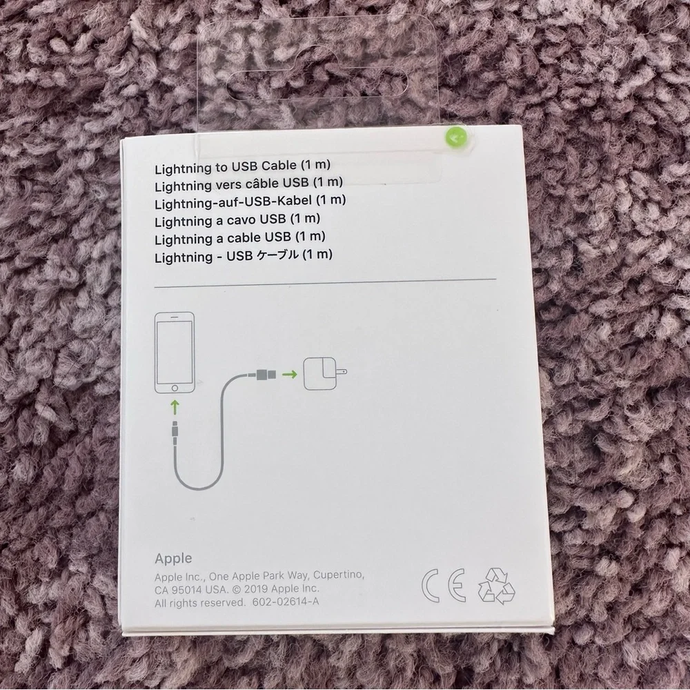 NWT Apple Lightning to USB Cable 1m
